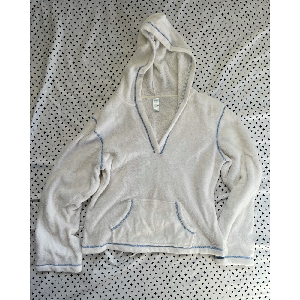 White fuzzy fluffy hooded pullover hoodie